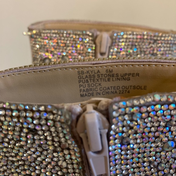 Betsey Johnson Kyla boots - Picture 3 of 8